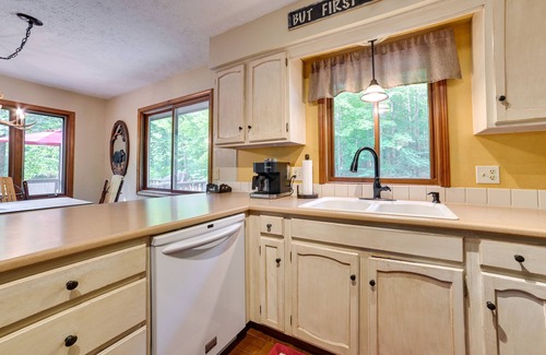 Michaywe Cabin | Gaylord Cabin w/Game Room + Lake Access!