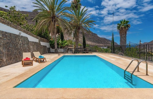 Mogan House | GC0284 Holiday house with shared pool in Mogán