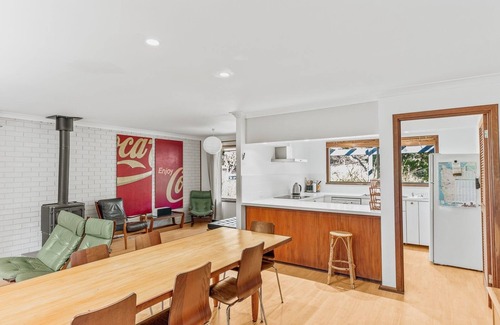 Eagle Bay House | Gecko Beach House - cosy cottage 5 min walk to stunning Eagle Bay beach