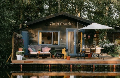 Geel Ski Chalet | Geel Chalet in Netevallei
