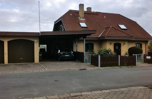 Schwarzenbach an der Saale Apartment | Gemütliche Ferienwohnung mit Terrasse und Fußbodenheizung