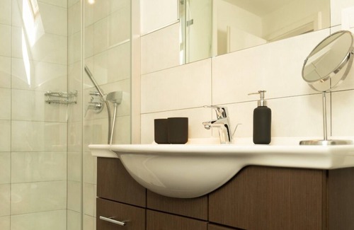 Lagundo Apartment | Gemütliche Dachgeschosswohnung mit Schönem Ausblick
