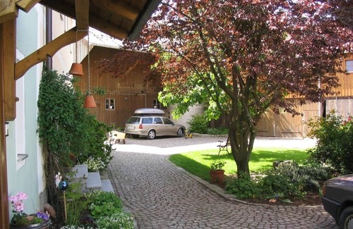 Ploessberg Apartment | Gemütliche und familienfreundliche Ferienwohnung 68 m2 für 2 - 5 Personen.