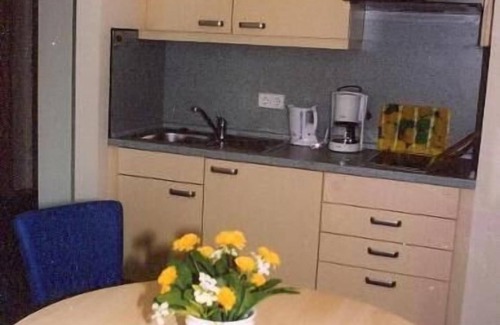 Safferstetten Apartment | Gemütliches Feriendomizil (45qm) mit Balkon und Glasfront