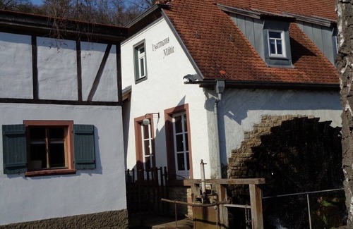 Eussenheim Apartment | Gemütliches Feriendomizil (80qm) mit Balkon und freier Unterbringung für Kinder unter 6 Jahren