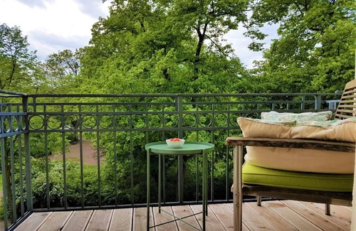 Reudnitz-Thonberg Apartment | Gem at the park (2 balconies) - Center Southeast