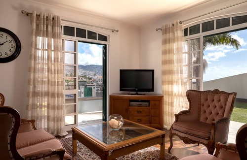 Sao Pedro Ski Chalet | Gem of a House by Madeira Sun Travel