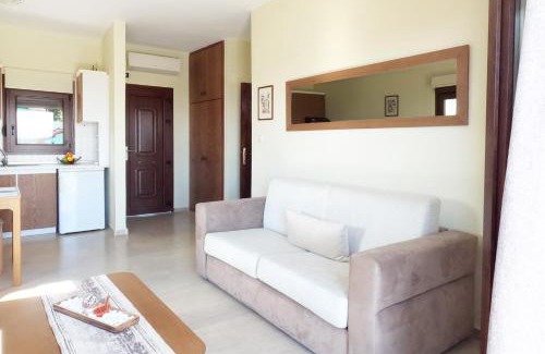Vourvourou Apartment | Gem of Diaporos