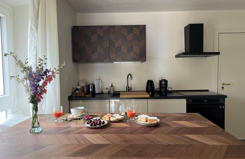 Sulzano Apartment | GEMMA LODGE: Home, Style, Calm. Lake life.