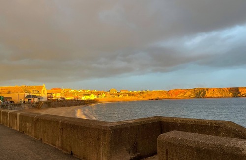 Eyemouth Cottage | GENERALS YARD, pet friendly, country holiday cottage in Eyemouth