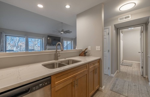 Innsbrook Condo | Geneva Retreat by Innsbrook Vacations!