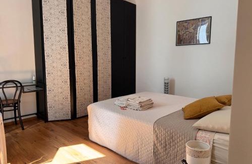 Foce House | Genoa Waterfront Room