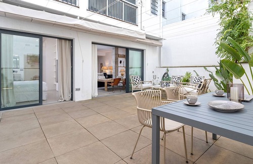 Triana Apartment | Genteel Home Pureza
