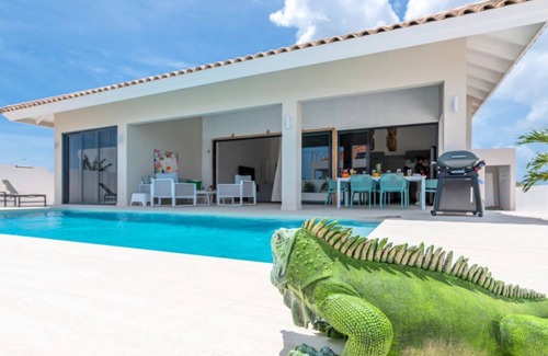 Grote Berg House | Gentle Breeze Oasis. Newly built home with swimming pool and stunning sea views