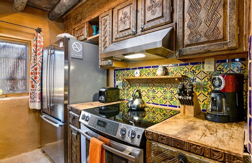 Historic Eastside House | Genuine Santa Fe Work of Art | Near Canyon Rd | Patio