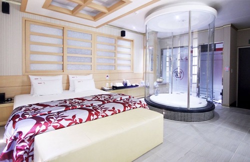 Songpo-ri Hotel | Geojedo Sadeung Palace Unintel