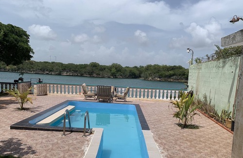 Villa Hermosa Villa | George's paradise 10 minutes from the beach and 2 minutes from excursions!