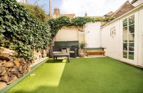 Deal House | Georgian Coach House in a Prime Location in Deal
