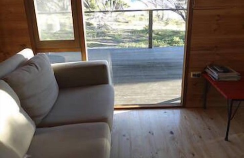 Brown Beach Apartment | Georgina's Place - secluded beach getaway