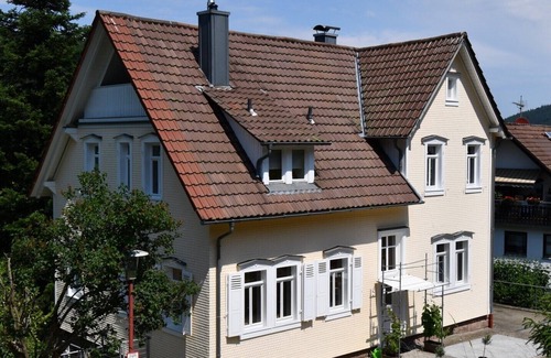 Bad Herrenalb Villa | Geräumige Villa mit Hochwertiger Ausstattung