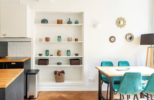 Saint-Louis Apartment | Geranimus The court of scents