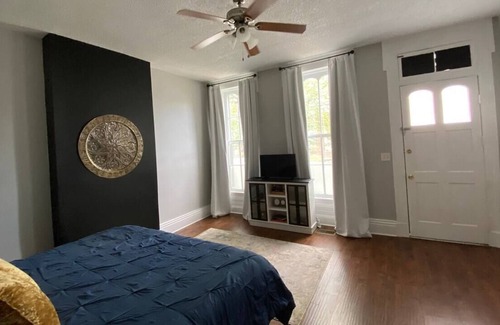 Germantown House | Germantown Gem - 3BR/2BA - 934