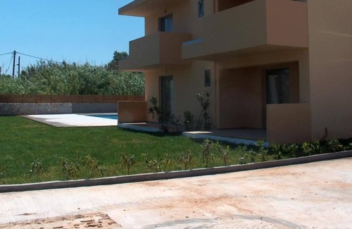Gerani Apartment | Gerona Mare Studio Self Catering 3pax