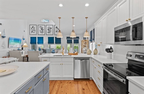 Laurel Grove House | Get A Free Night! Charming Home With 6 Seat Golf Cart! Grill*Patio/Outdoor Space