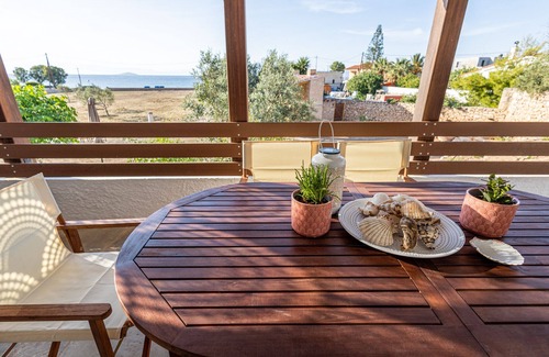 Aegina Town Apartment | Get Lost Staring at the Endless Blue Sea!2 min From the Beach!