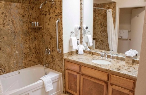 Avila Beach Hotel | Get Ready for Adventure! Free Parking, Onsite Pool, Near Bob Jones Bike Trail
