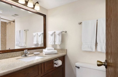 Casper House | Get Ready for Adventure! 4 Convenient Units, Near Nicolaysen Art Museum