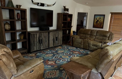 Pinnacle Vista House | Get western on beautiful horse ranch Close to Golf and Outdoor recreation