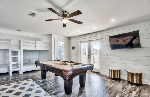 Frangista Beach House | Get Your Sun With Jetted Pool And Game Room