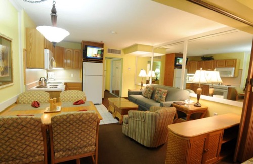 Destin Condo | Getaways at Destin Holiday Beach Resort