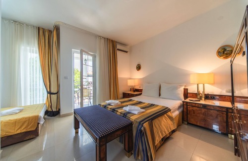 Kaluđerac House | GH Leonardo - Triple Room with Balcony