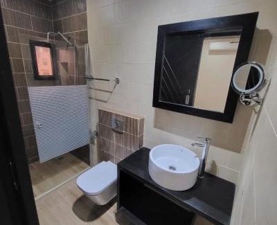 Lome Apartment | Giani Lodge