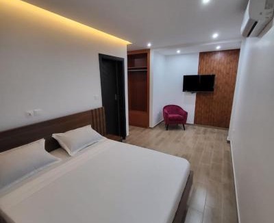 Lome Apartment | Giani Lodge