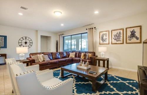Four Corners House | Giant Villa wPool FREE Water Park7mi to DISNEY