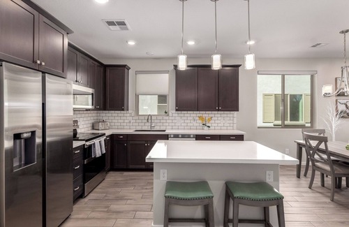 Chandler House | Gila Haven: Pool-Spa-Garage-BBQ-Gated Community-YouTube Tv