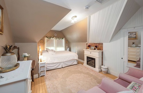 Salisbury Bed & Breakfast | Gillis Grier Bed & Breakfast
