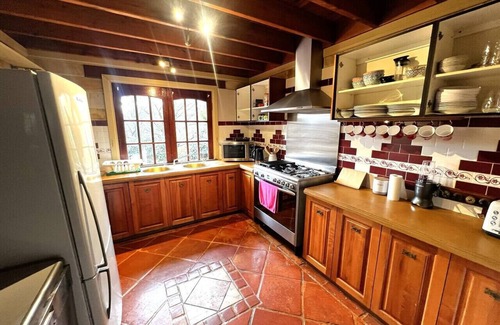 Katoomba Apartment | Gingerbread House – sunset, relaxing & warm