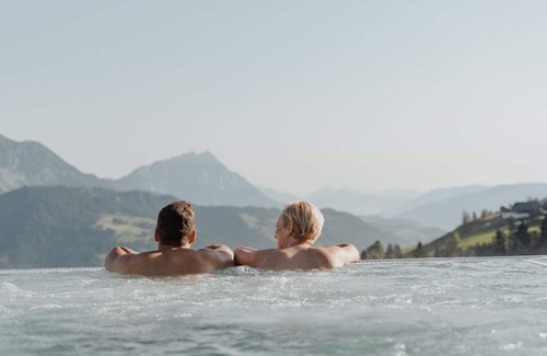 Haus House | "Gipfelglück" - double room with shower, WC (4 - 6 nights) - Nature and wellness hotel