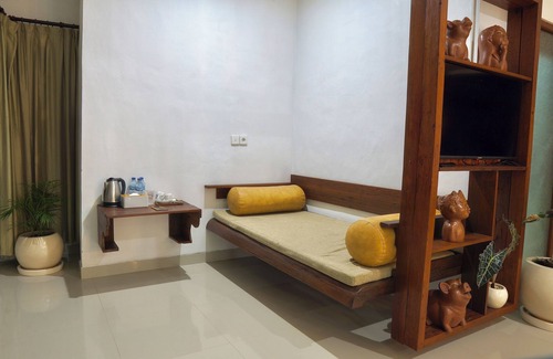 Melayang Hotel | Giriya Amerta Hotel and Restaurant Ubud