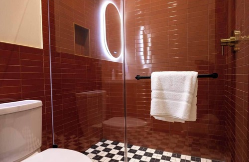 Lower Garden District Hotel | Gisele Hotel; 4 Bedroom Suites