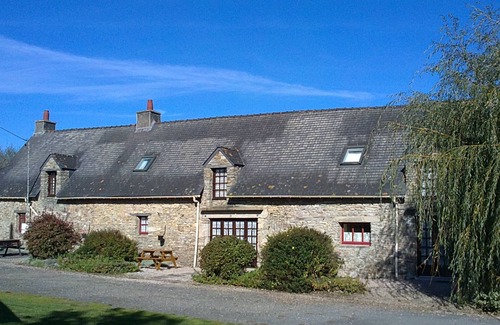 Marzan House | Gite 3 Family friendly, rural setting, close to south coast beaches, market town