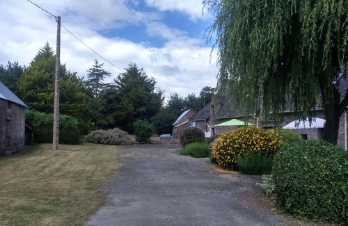 Marzan House | Gite 3 Family friendly, rural setting, close to south coast beaches, market town