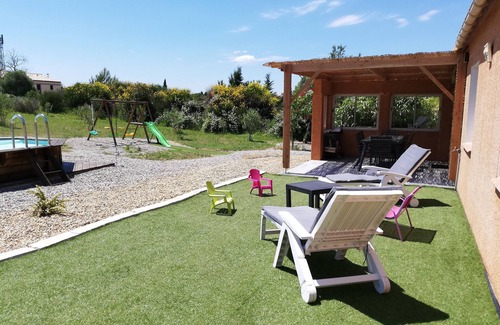 Escales House | Gite 6 prs with terrace, garden and swimming pool.