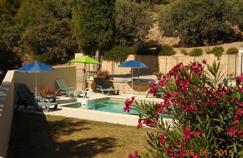 Le Barroux House | Gite Avec Piscine Poue 12 Personnes aux Pieds du Mt Ventoux