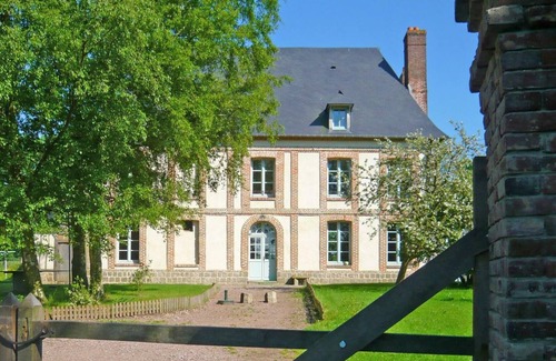 Benesville House | Gite Bénesville, 5 bedrooms, 11 persons