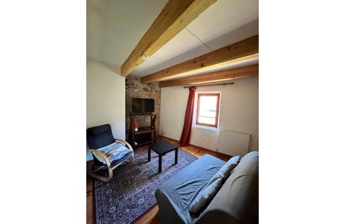 Avene Cottage | Gite Biche, Maison Dans la Nature Avec Cheminée